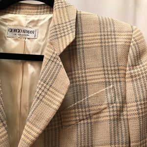 Giorgio Armani Beige Cream Plaid Vintage Blazer (Made in Italy)